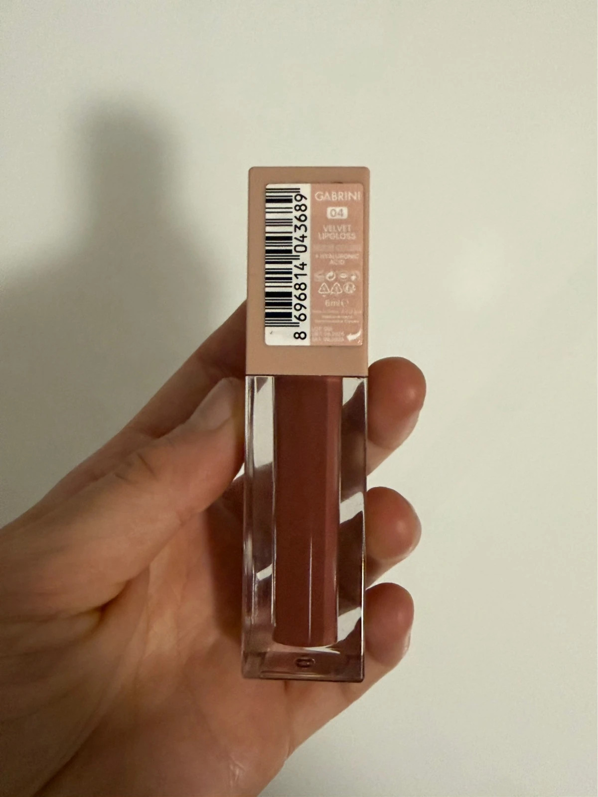 Gabrini Velvet Lipgloss Nude Color 04 – gabrini 3
