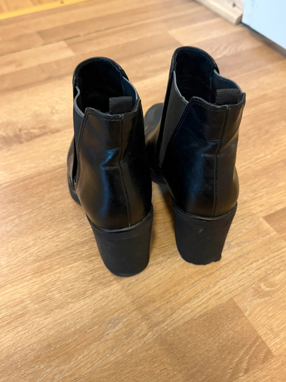 Schwarze Damen Stiefeletten / Chelsea Boots – Young Spirit – taille 36 4