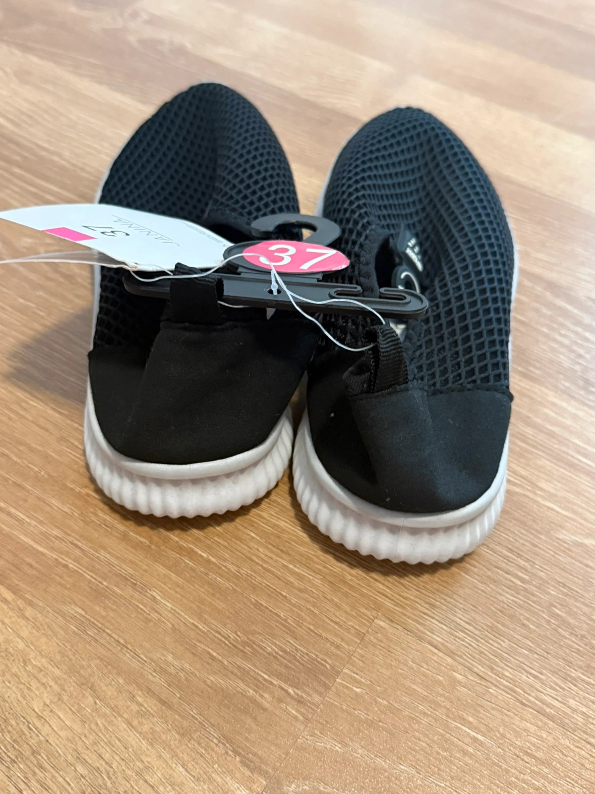 Neue schwarze Slip-On Sneaker – Janina – taille Autre 3