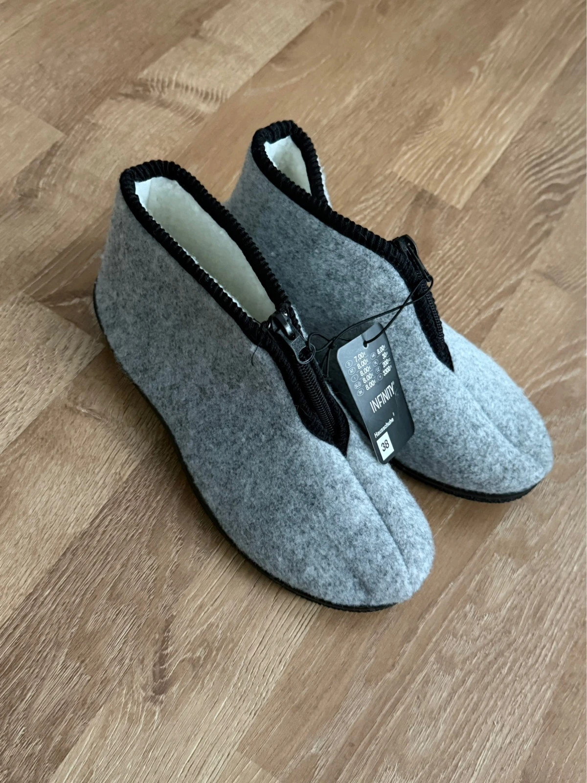 Haushaltsschuhe – Infinity – taille 38 2
