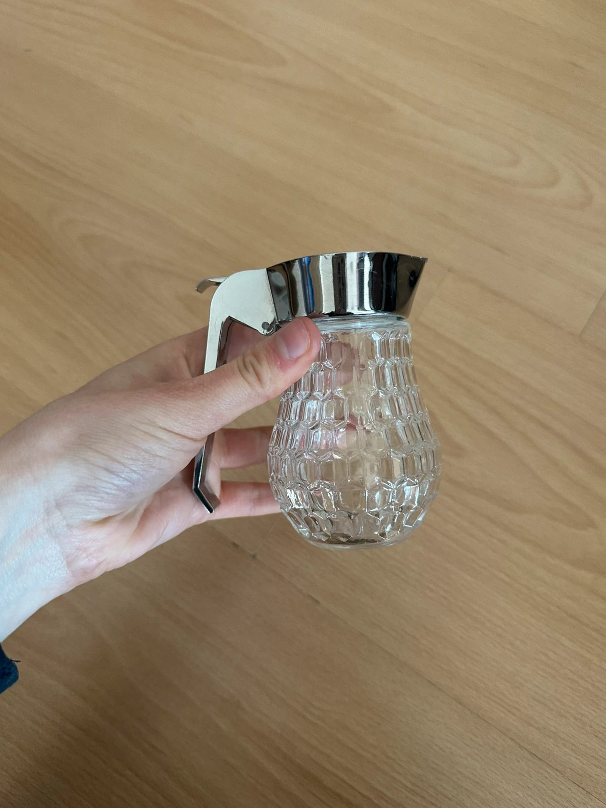 Sirupspender / Zuckerspender aus Glas mit Klappdeckel 4