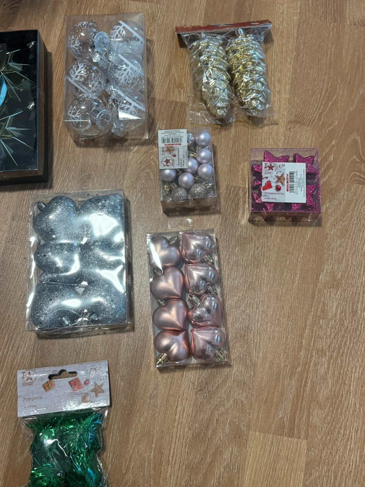 Großes Weihnachtsdeko Set – Kugeln, Sterne, Figuren 3
