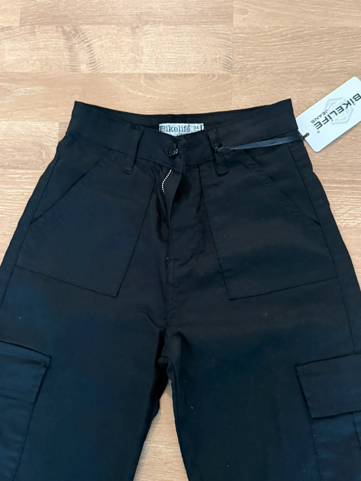 Cargo Hose schwarz mit Taschen – Trendyol – taille XS / 34 / 6 3