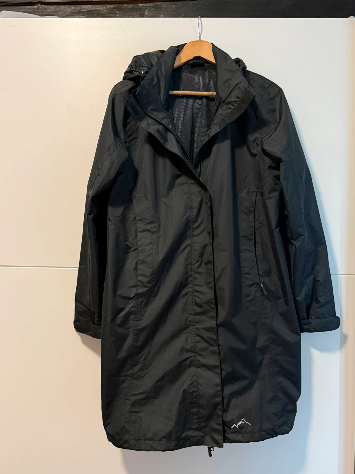 Schwarze Regenjacke / Übergangsjacke Crivit