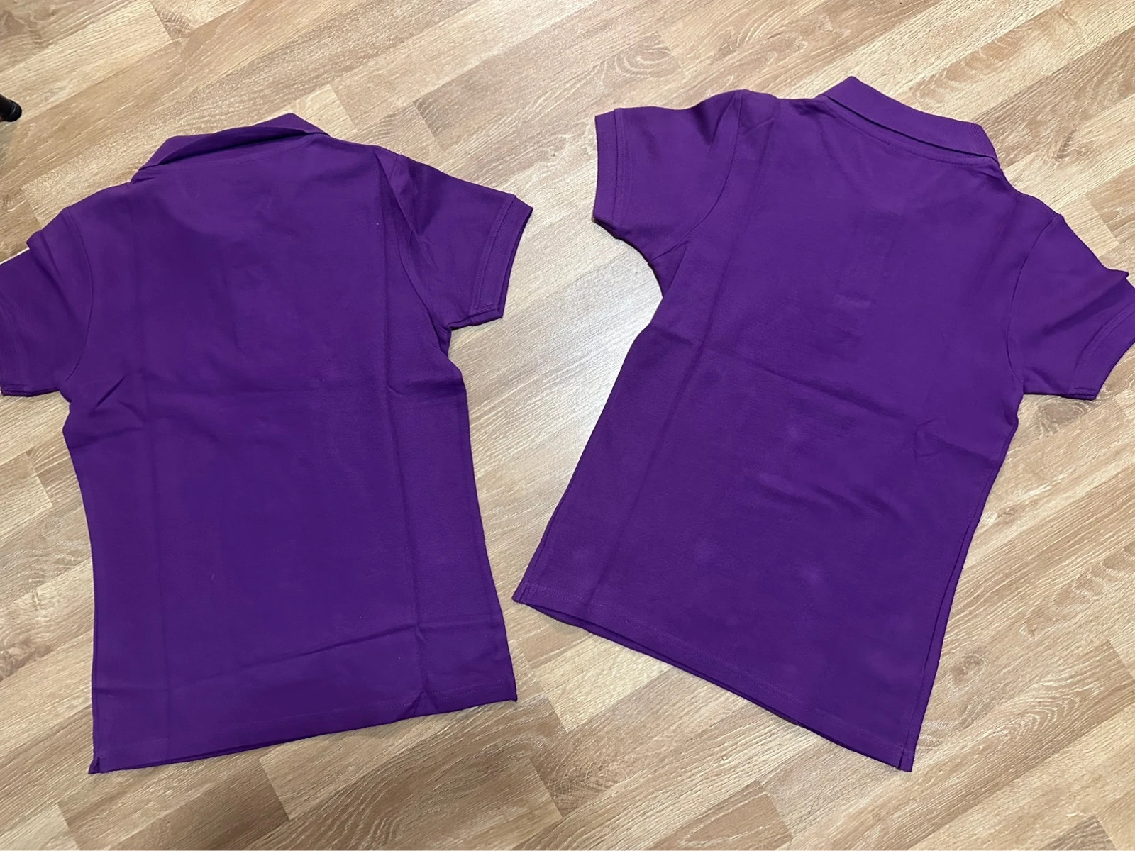 2 Damen Shirts mit Kragen lila ,kurzarm – Roly – taille S / 36 / 8 2