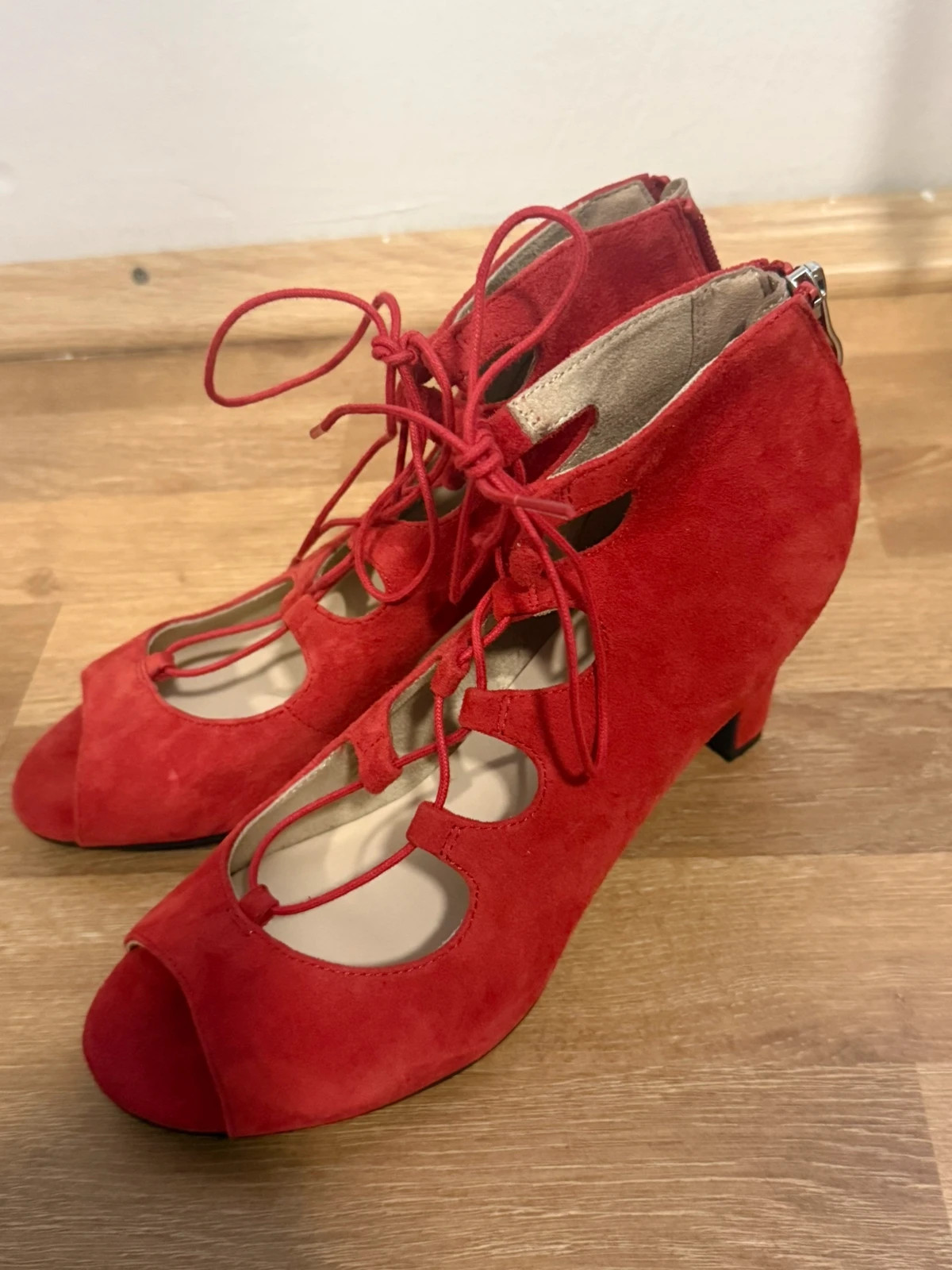 Rote Schnür-Heels – taille 39