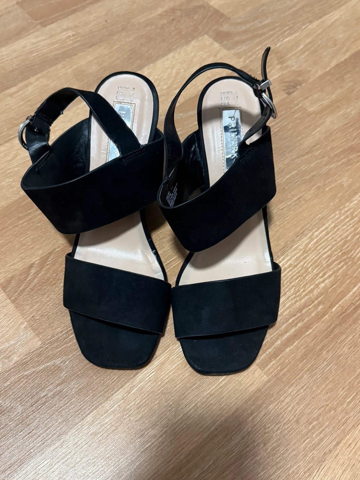 Schwarze Sandalen mit Knöchelriemen – Primark – taille 37 2