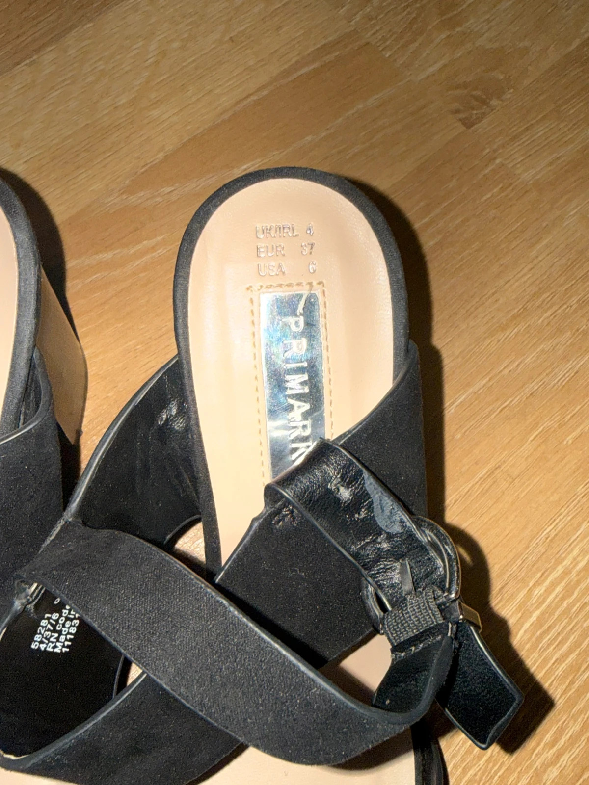 Schwarze Sandalen mit Knöchelriemen – Primark – taille 37 4