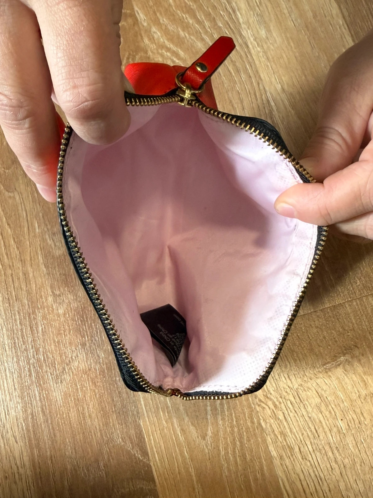 Victoria’s Secret Kosmetiktasche rot – Victoria's Secret 3