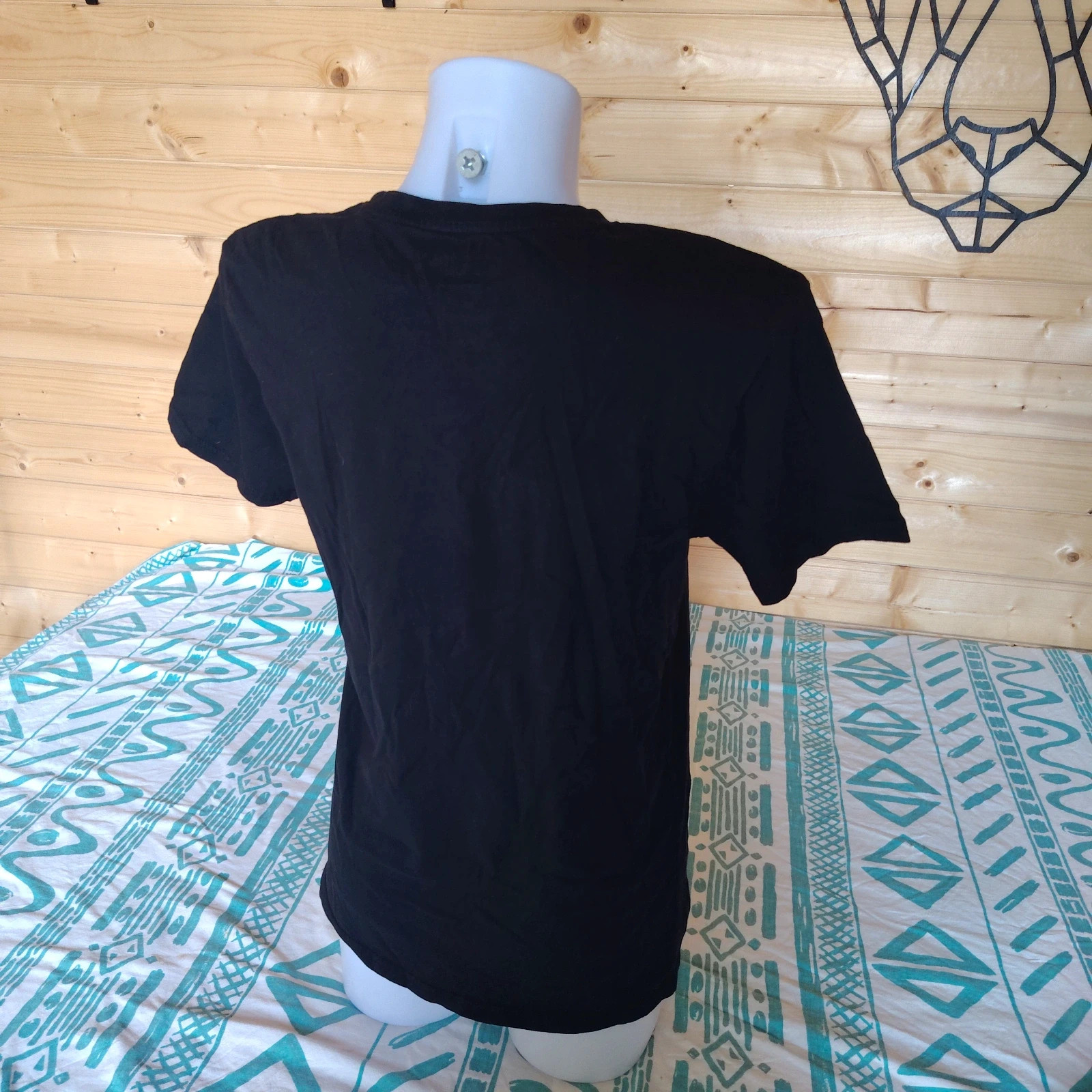 T-shirt noir Stranger Things - Netflix - Taille M – Stranger Things – taille M / 38 / 10 3