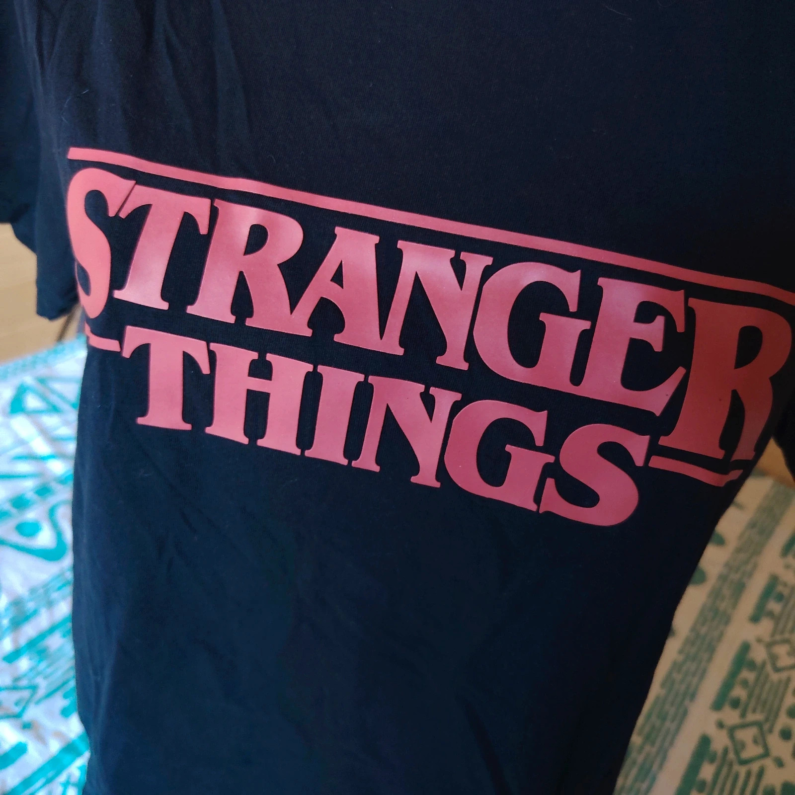 T-shirt noir Stranger Things - Netflix - Taille M