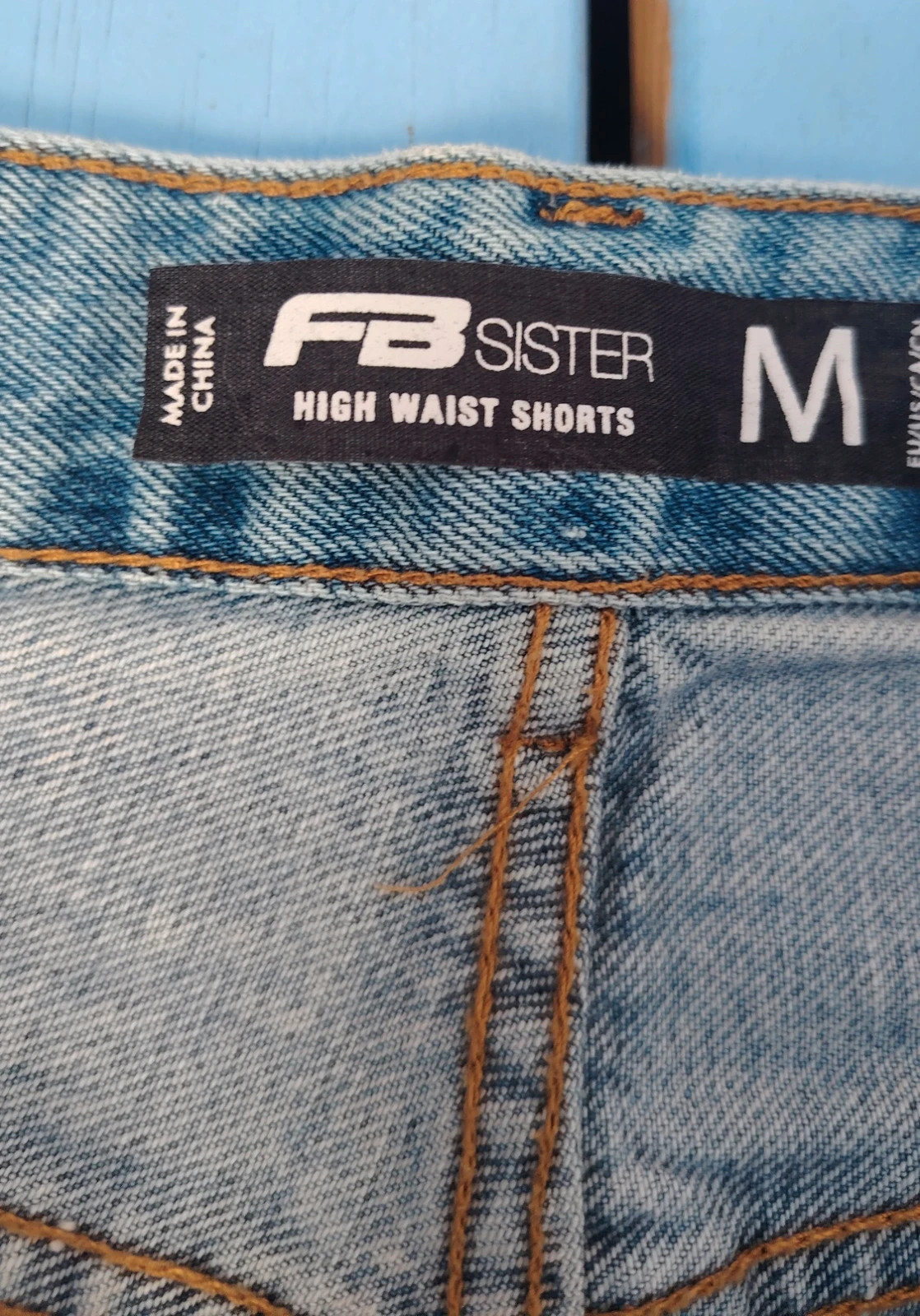 Short en Jean Graffiti Style Grunge / Y2K – FB Sister – FB Sister – taille S / 36 / 8 4