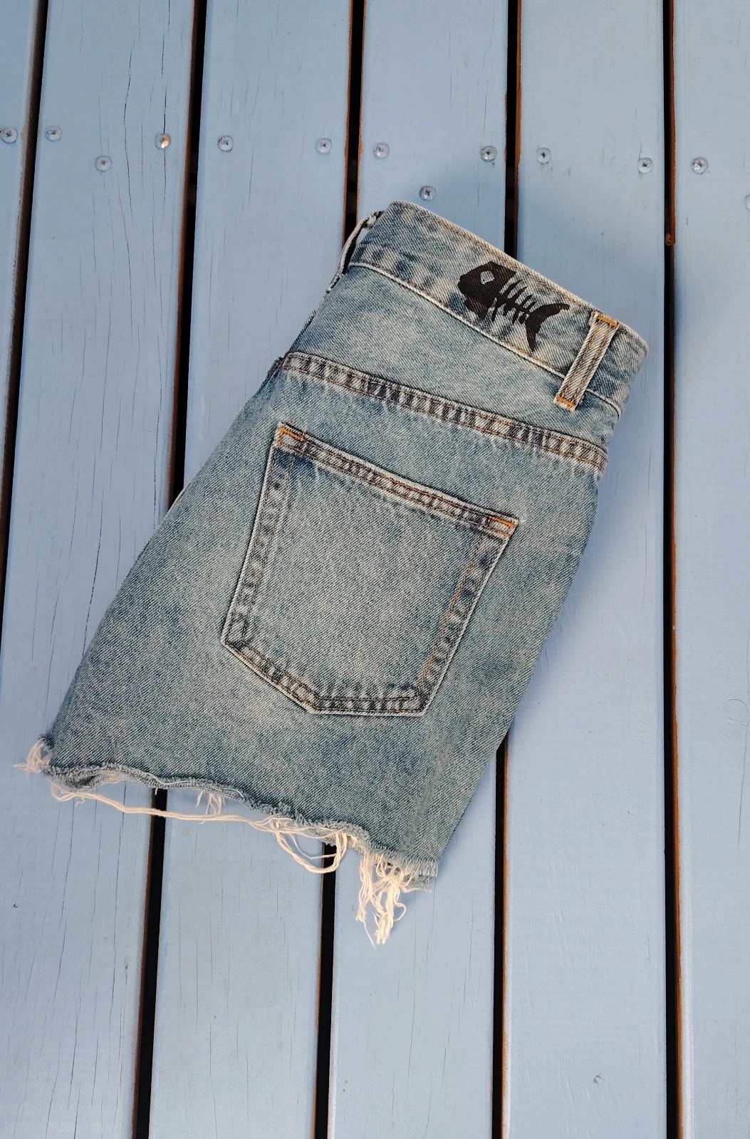 Short en Jean Graffiti Style Grunge / Y2K – FB Sister – FB Sister – taille S / 36 / 8 3