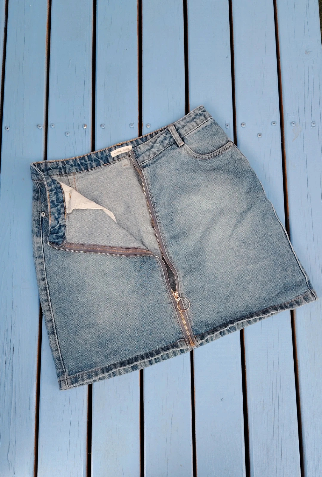 Jupe courte en jean Cache Cache avec zip central – Taille 38 – Denim délavé – Cache Cache – taille M / 38 / 10 4