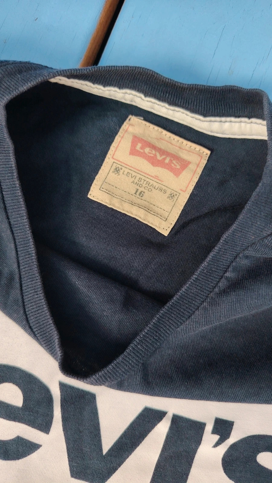 T-shirt Levi's BLEU foncé y2k – Levi's – taille S 5