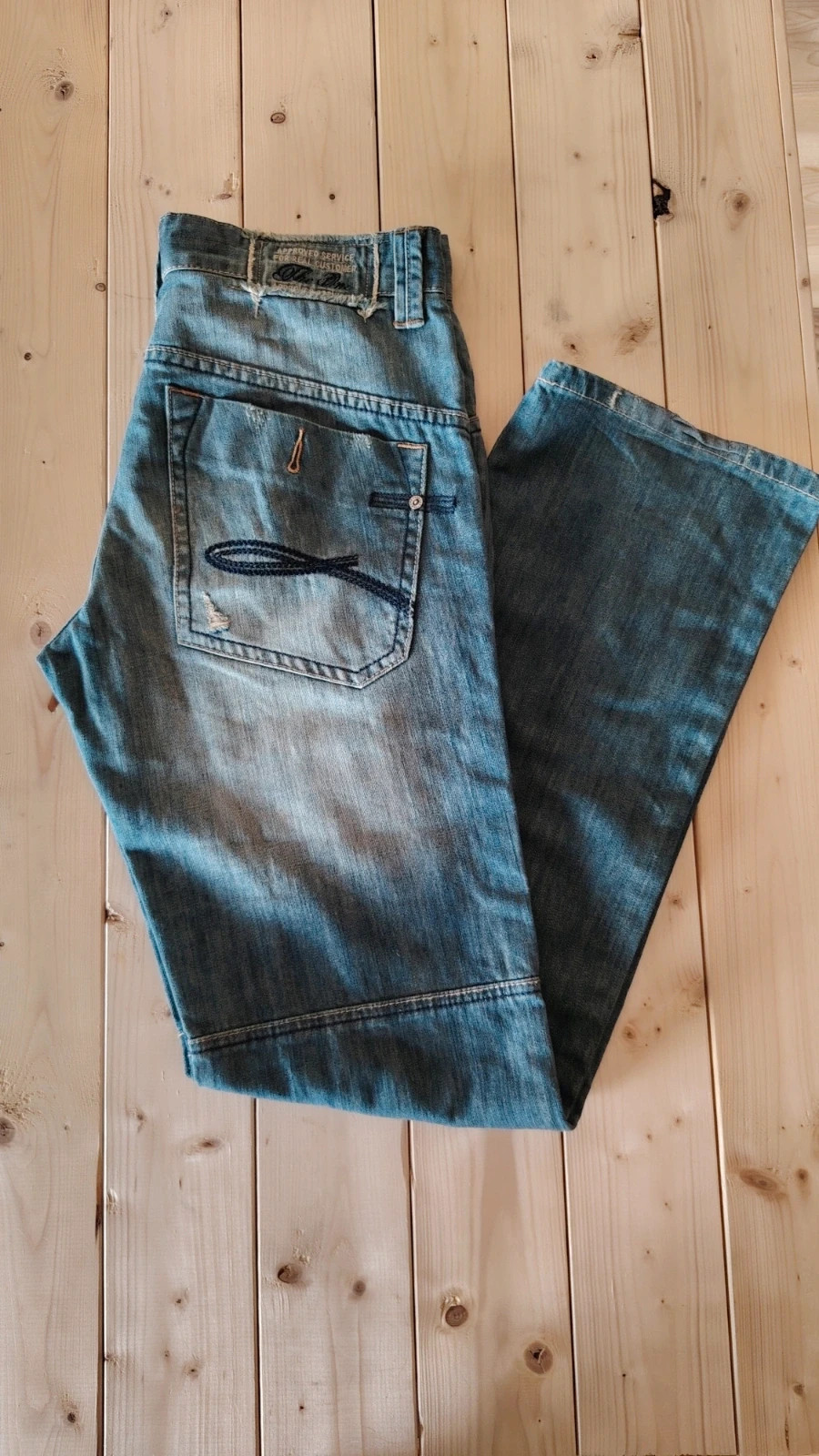 Jean denim The One vintage, Style Y2K, Coupe droite/ajustée, Effet usé, Cyber-Y2K. – The One – taille L 2