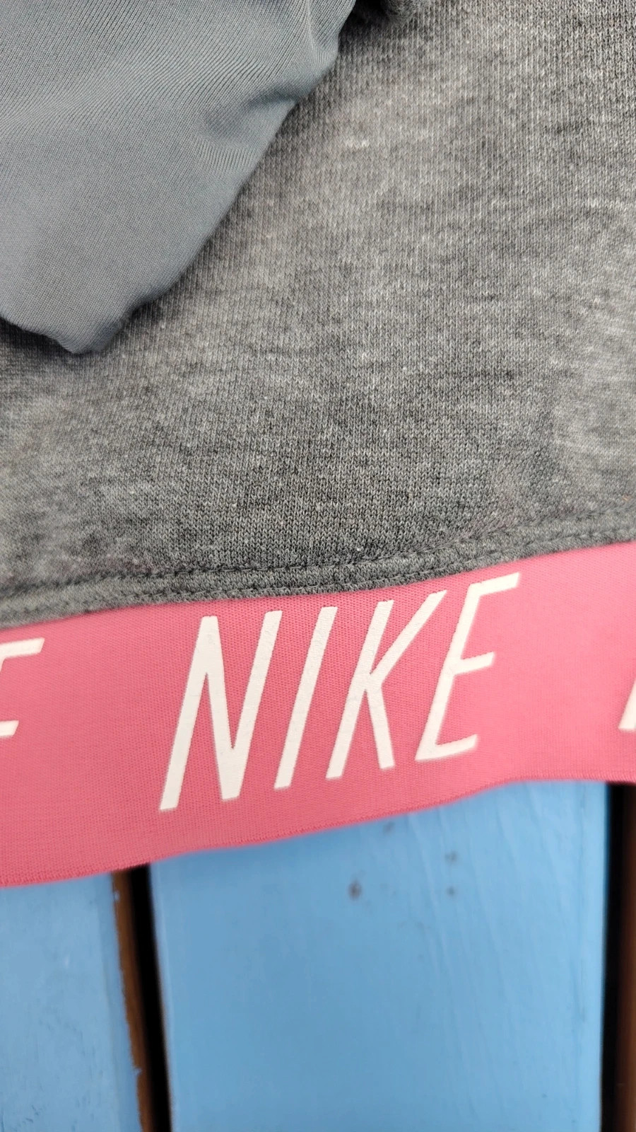 Y2k - Sweat zippé Nike gris / bande rose Y2K - Taille 146/156 cm 12/13 a – Nike – taille XS / 34 / 6 5