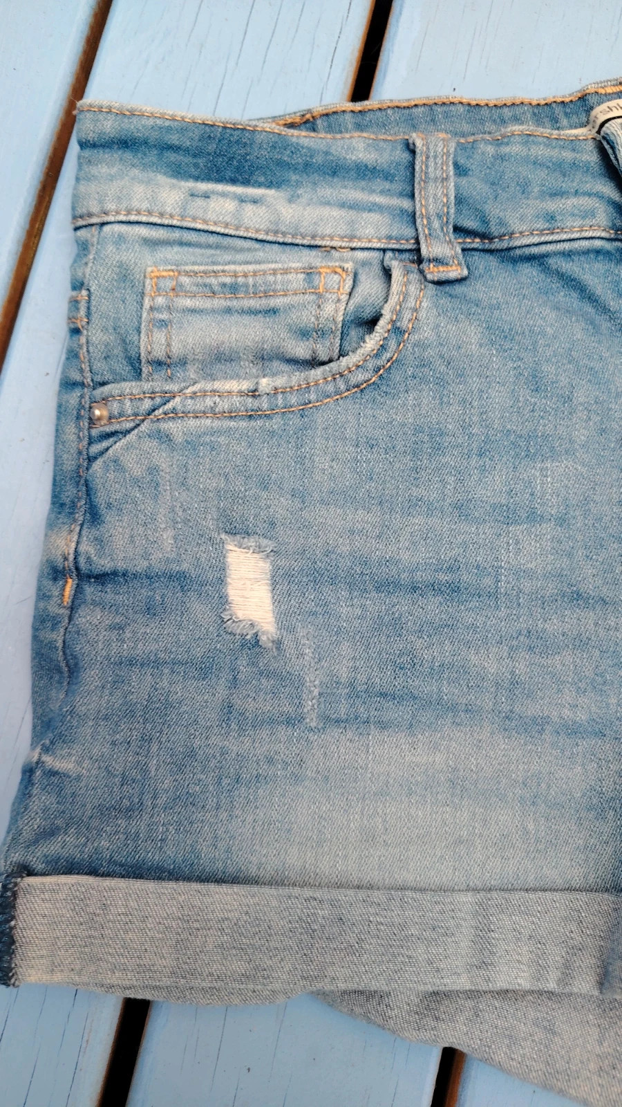 Short en jean Bershka bleu clair taille 36 (S) - Très bon état – Bershka – taille S / 36 / 8 5