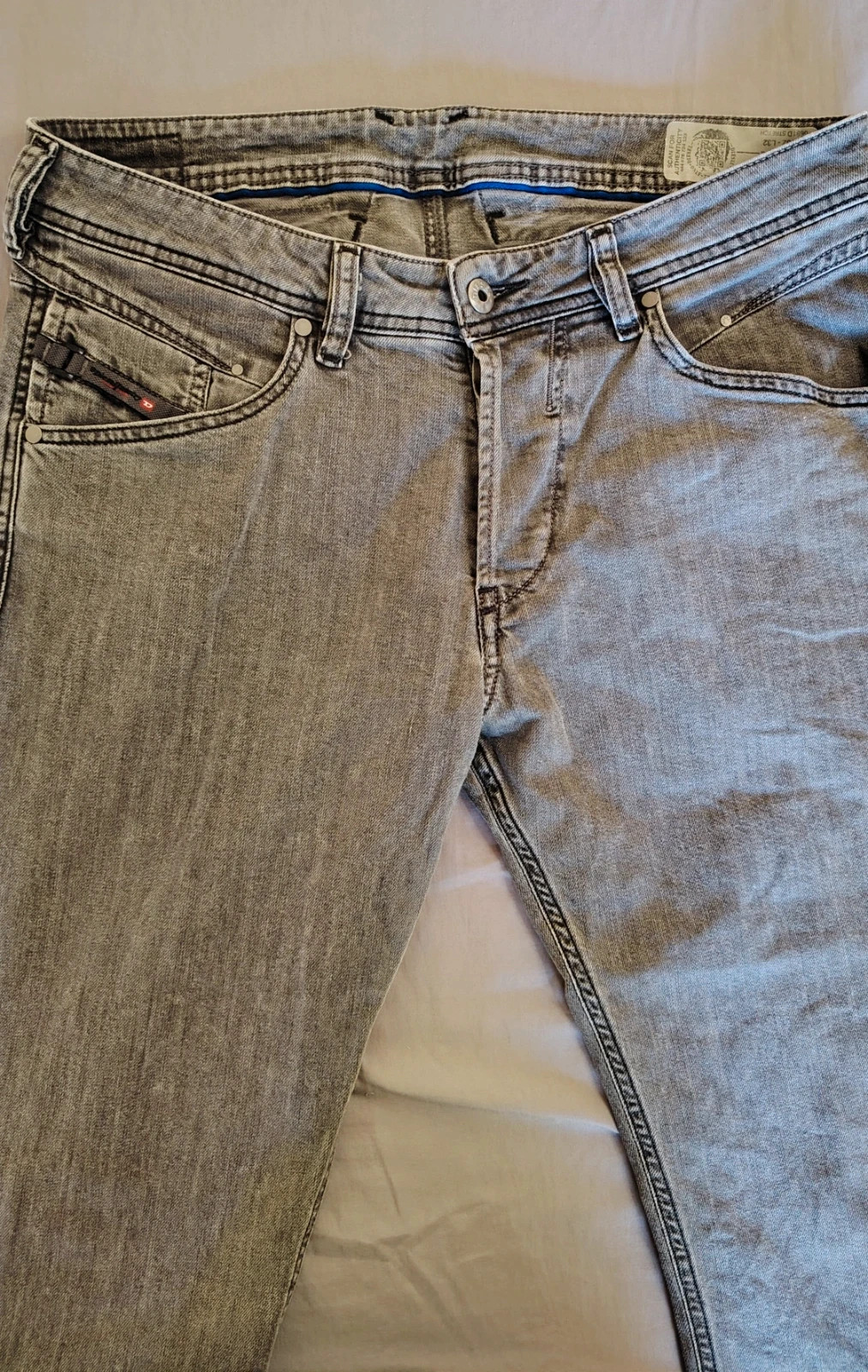 Jean homme DIESEL modele Belther pour homme en excellent état. – Diesel – taille L 4