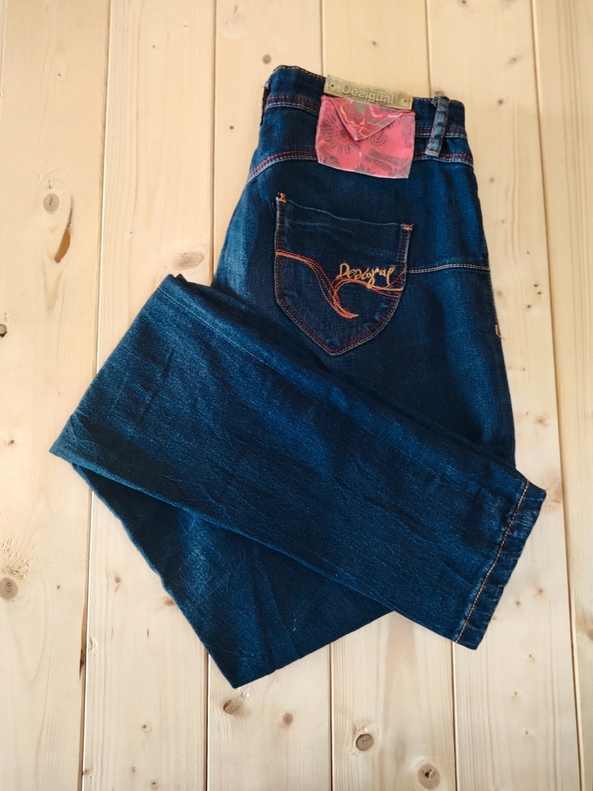 Y2k vintage Jean Skinny Desigual – Détails Brodés et Bouton Bijou – Taille 36/38 – Desigual – taille S / 36 / 8 2