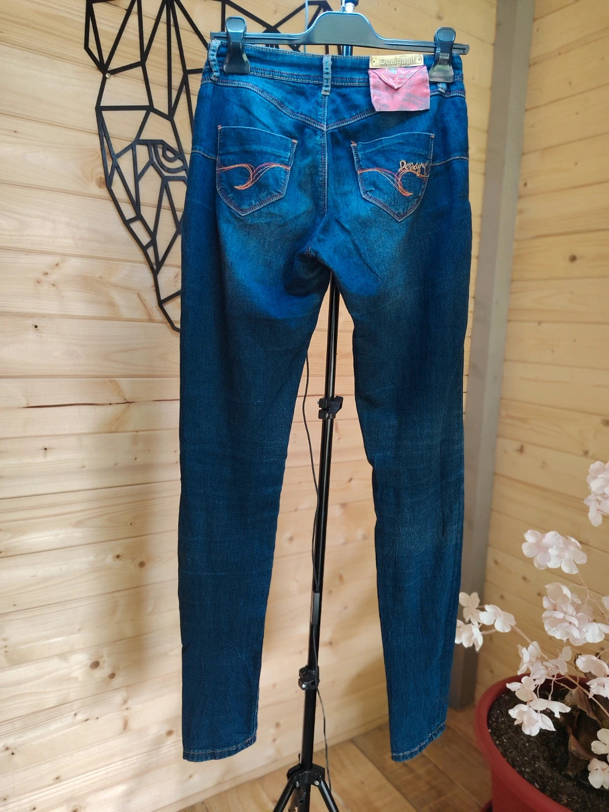 Y2k vintage Jean Skinny Desigual – Détails Brodés et Bouton Bijou – Taille 36/38 – Desigual – taille S / 36 / 8 4