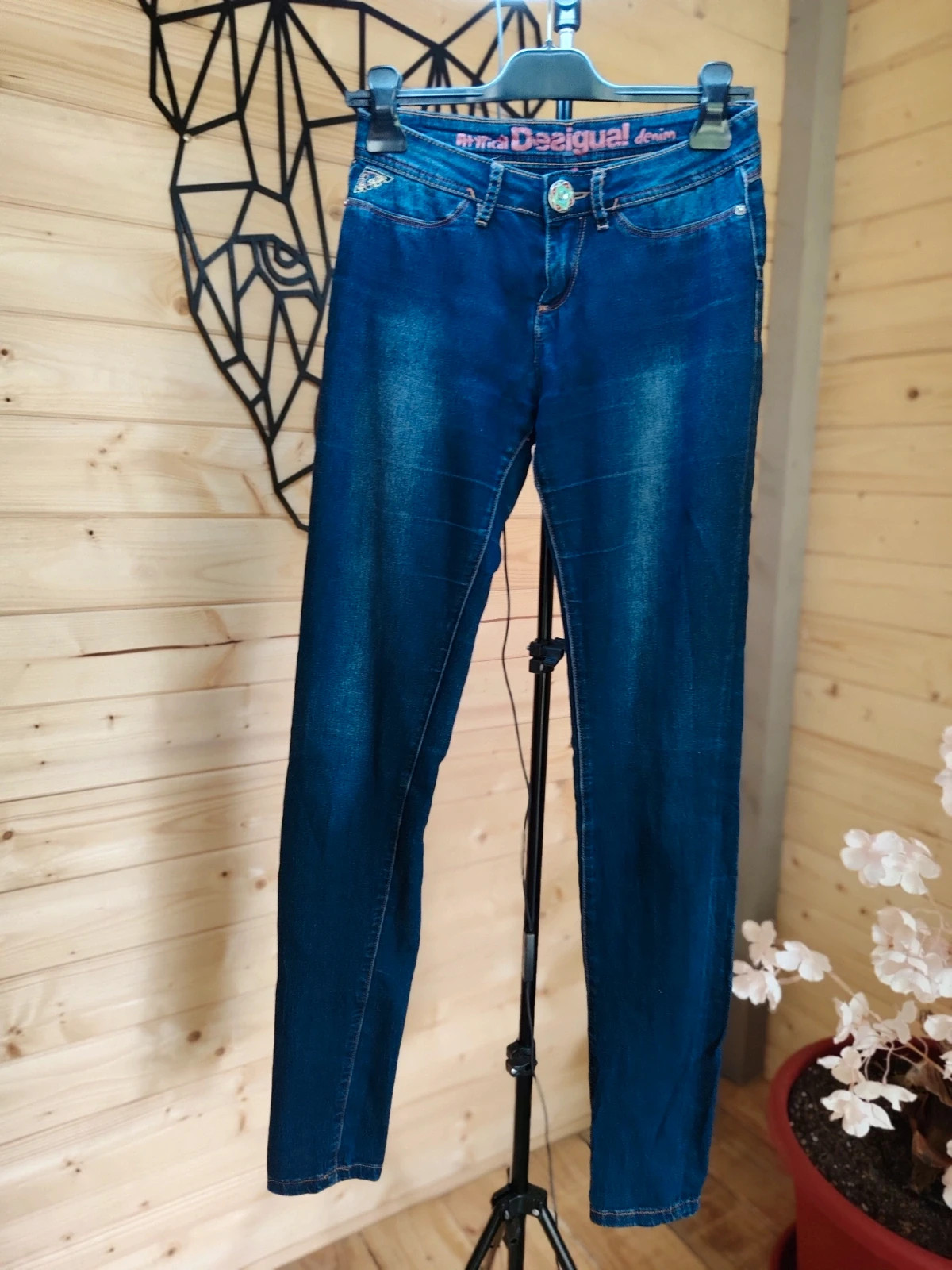 Y2k vintage Jean Skinny Desigual – Détails Brodés et Bouton Bijou – Taille 36/38 – Desigual – taille S / 36 / 8 3
