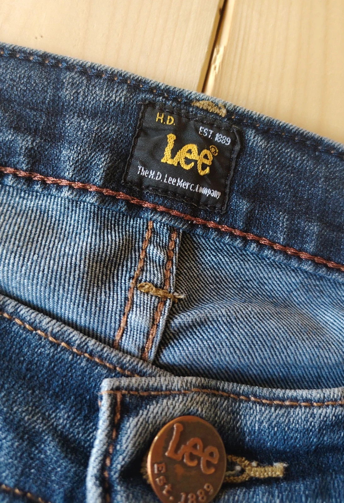 Jean Lee Daren Regular Slim homme ou femme - Braguette Boutons - Taille W31 L34 - Couleur bleue – Lee – taille XL 5