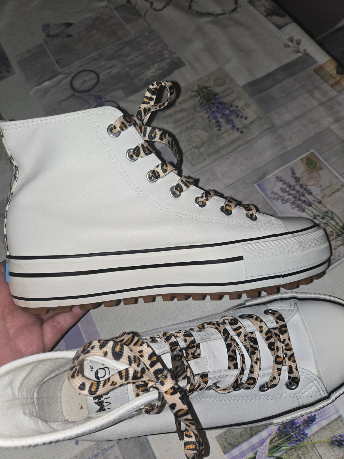 Zapatillas plataforma Mustang "Bigger T" Blancas - Cordones Leopardo - Talla 41 – Mustang – taille 41 2
