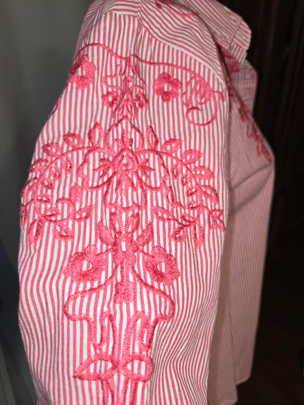 Camisa de rayas rosas y blancas con bordado floral - Talla 44 – cachemir basico – taille XXL / 44 / 16 2