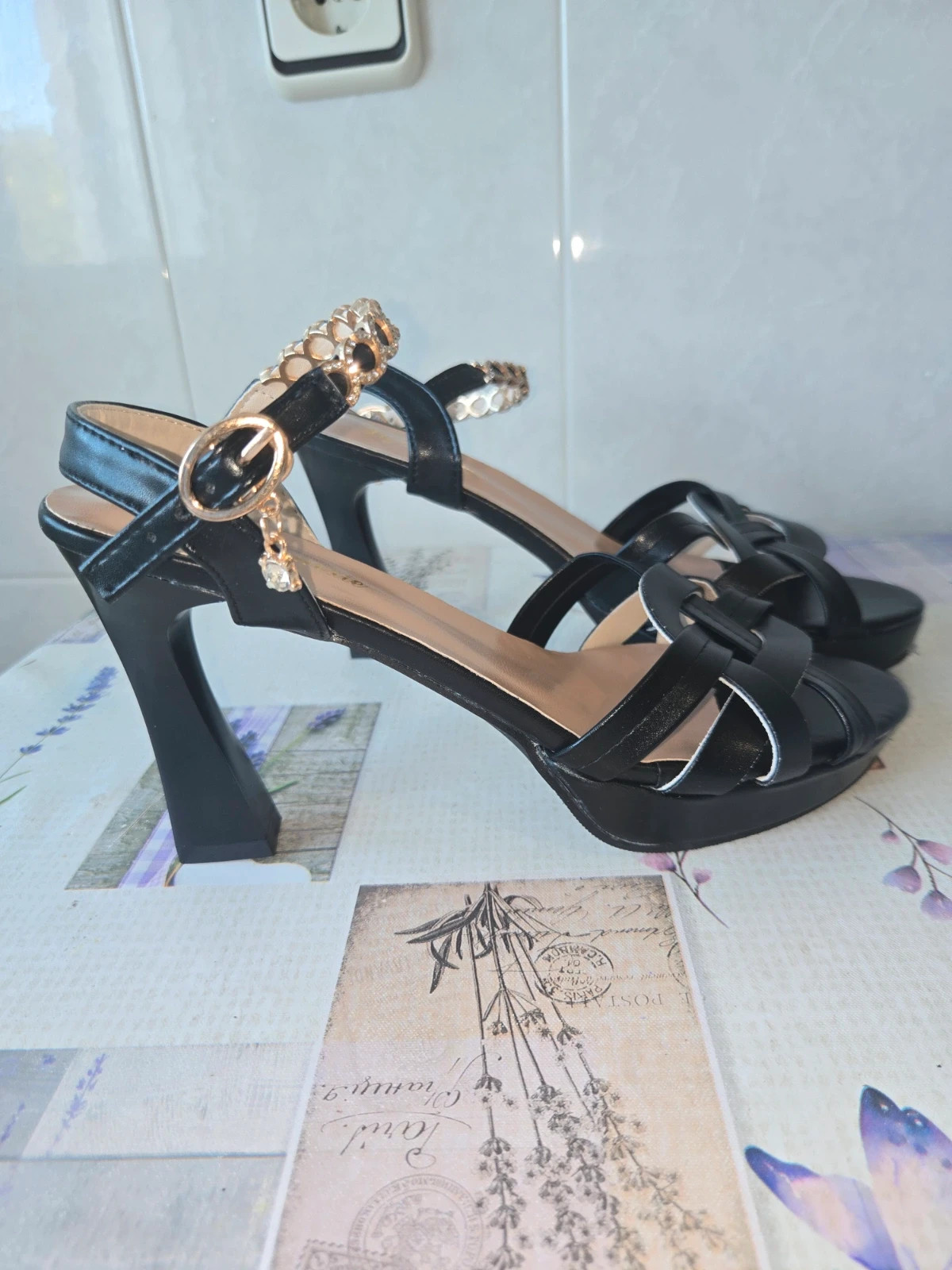 Sandalias de tacón negras con pedrería - Talla 40 – Local – taille 40 2