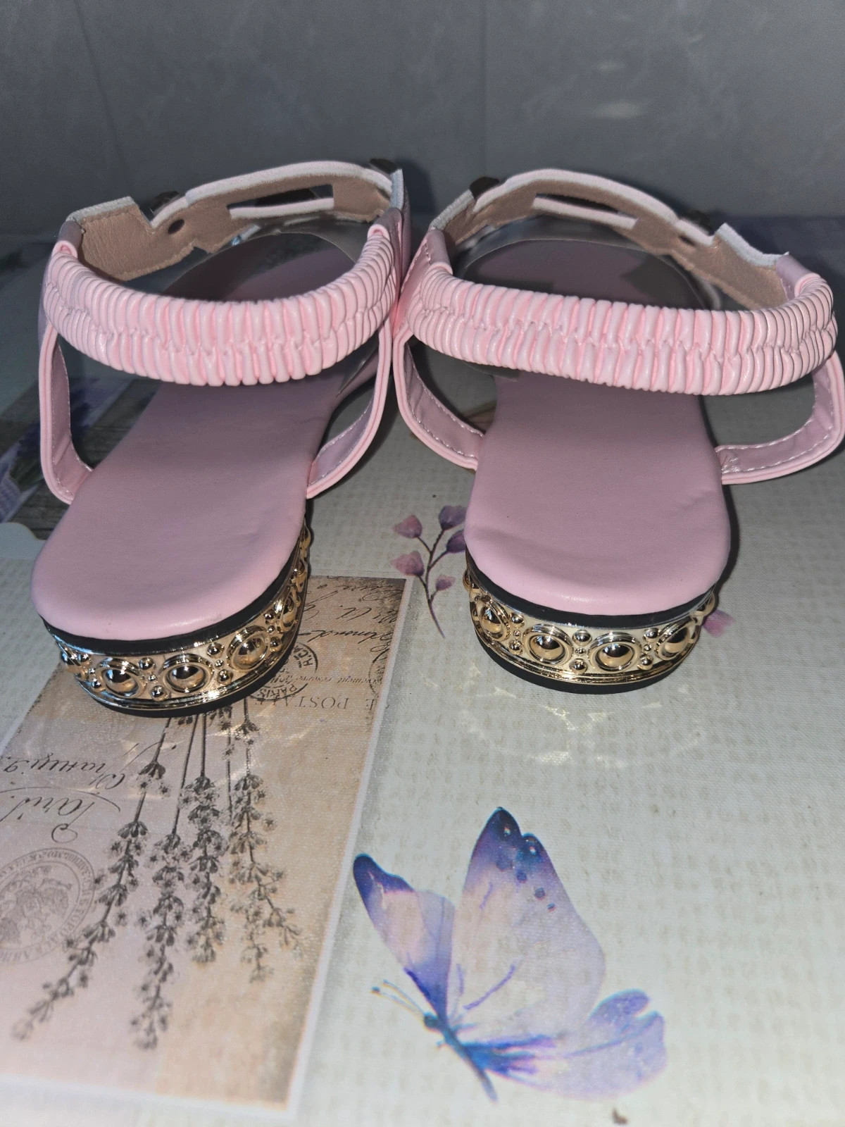 Sandalias chic rosa con detalles dorados - Talla 41 – Local – taille 41 3