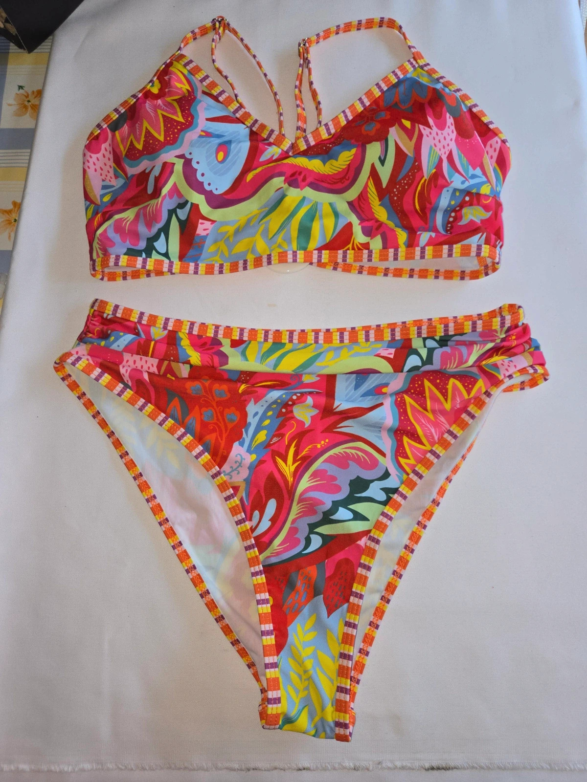 Bikini Estampado Tropical - Multicolor talla M – Shein – taille M / 38 / 10