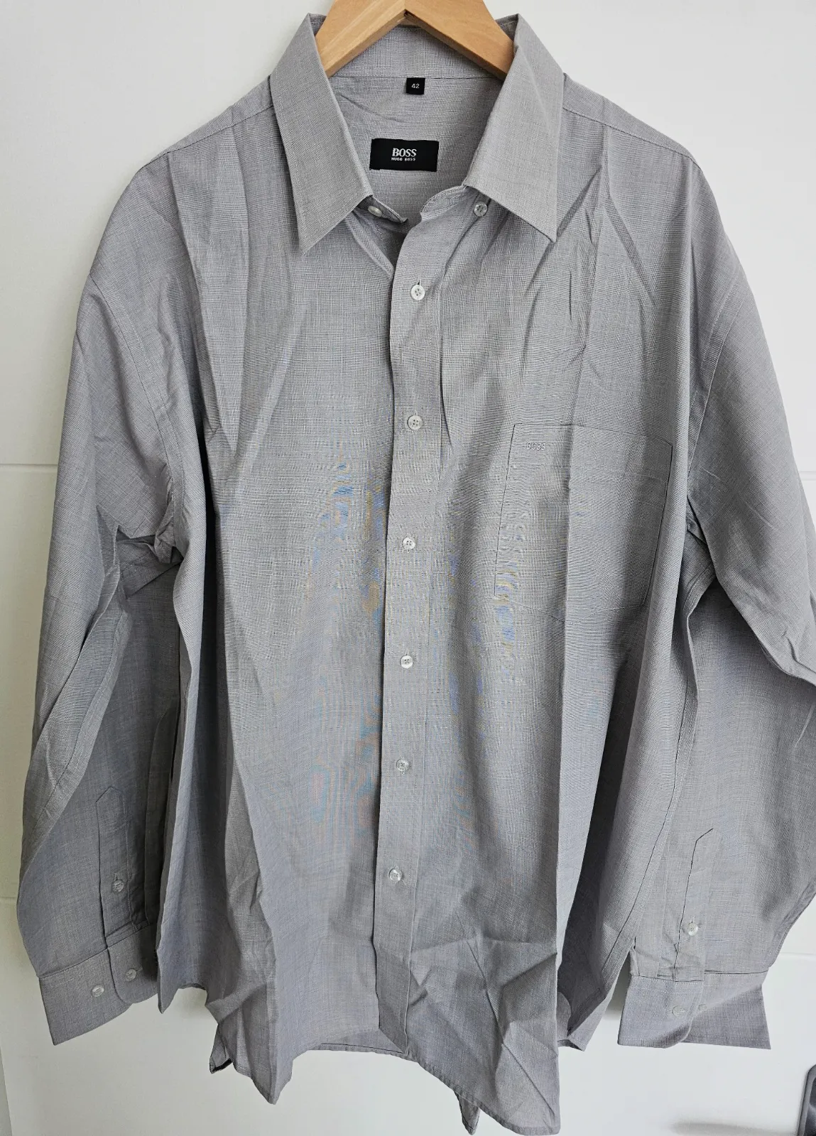 Chemise neuve HUGO BOSS T42 – Hugo Boss – taille L