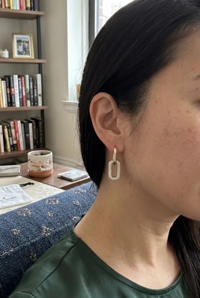 Boucles d'oreilles carrées dorées strass 3