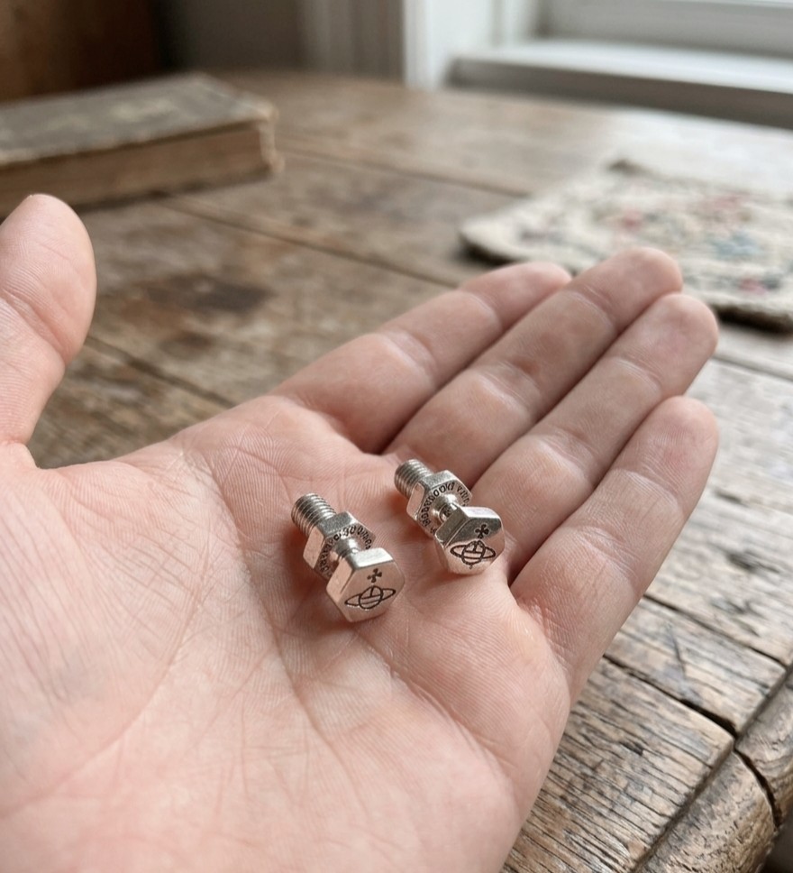 Boucles d'oreilles très stylées