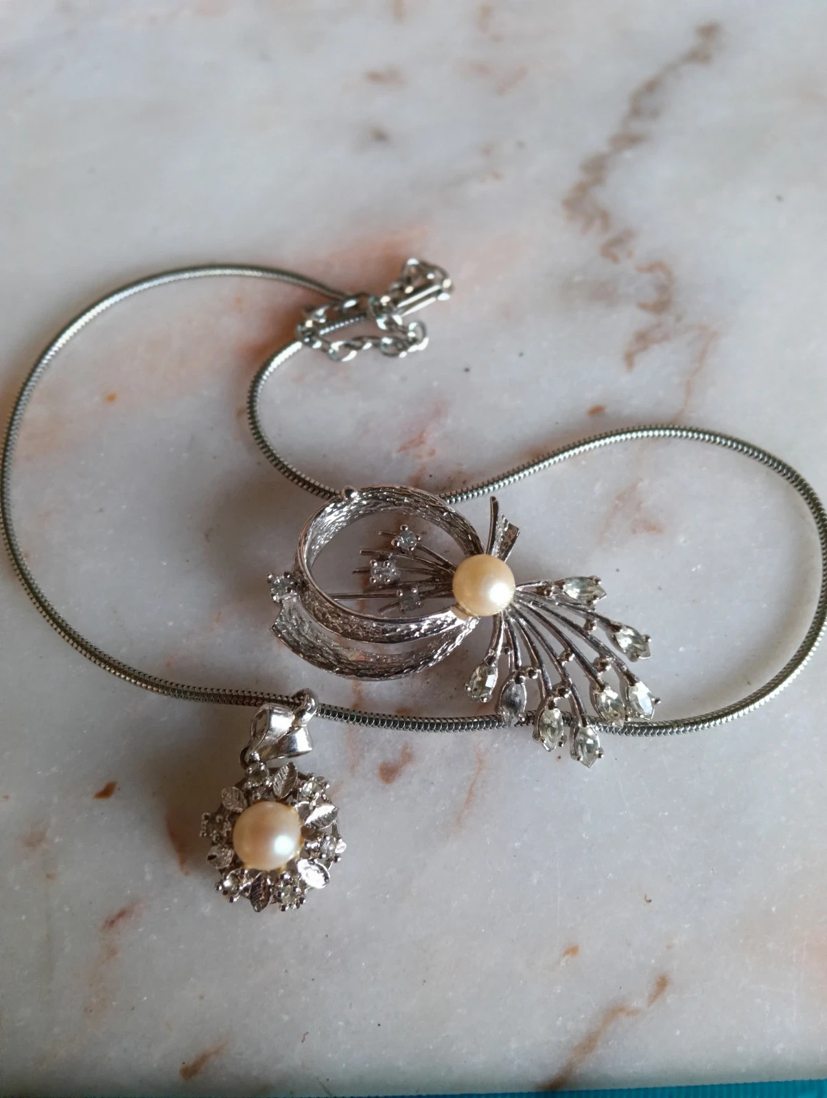Vintage silver tone faux pearl pendant necklace and brooch – Vintage Chic 4
