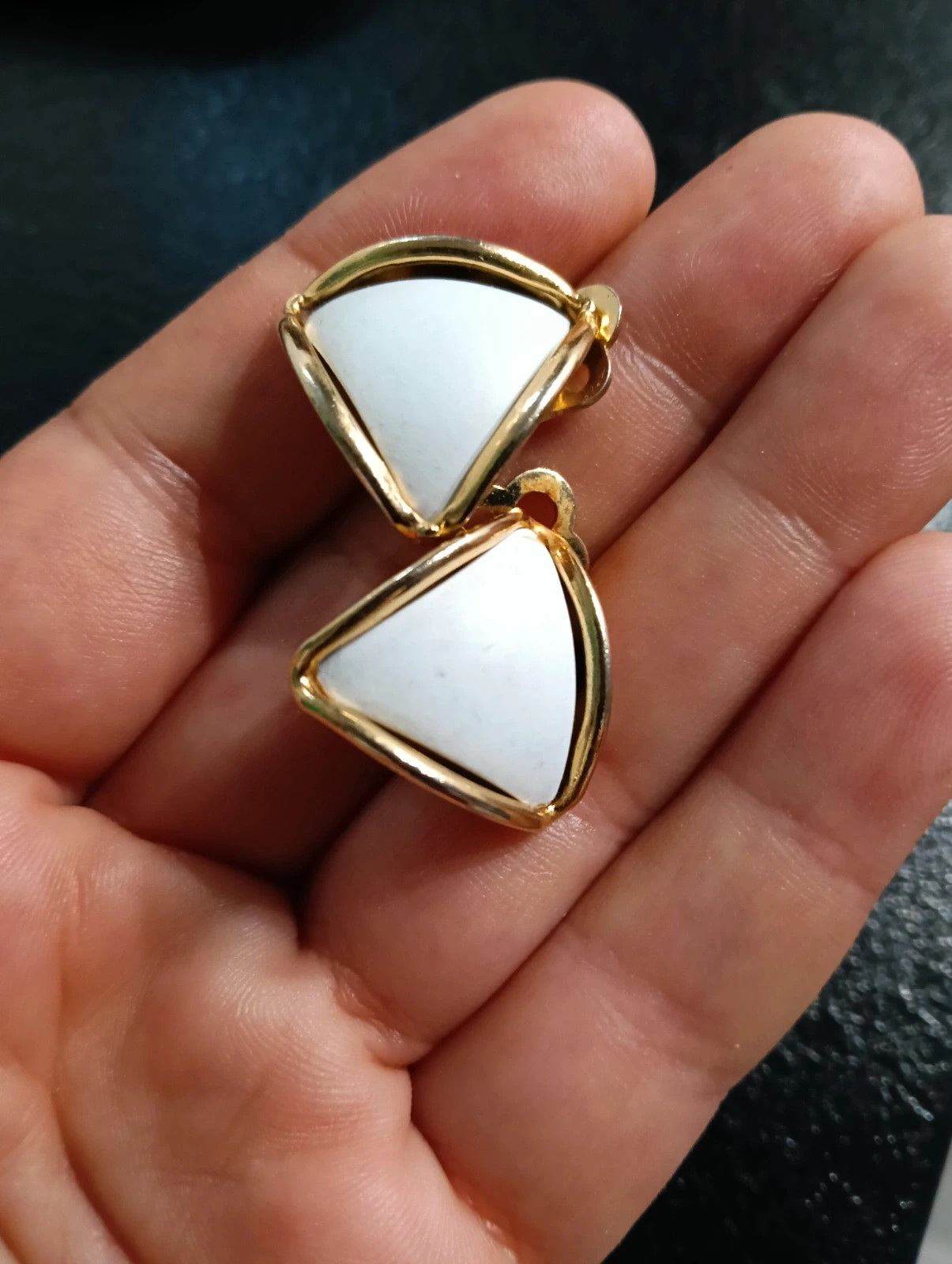 Vintage triangle earrings 80s – Vintage Boutique 2