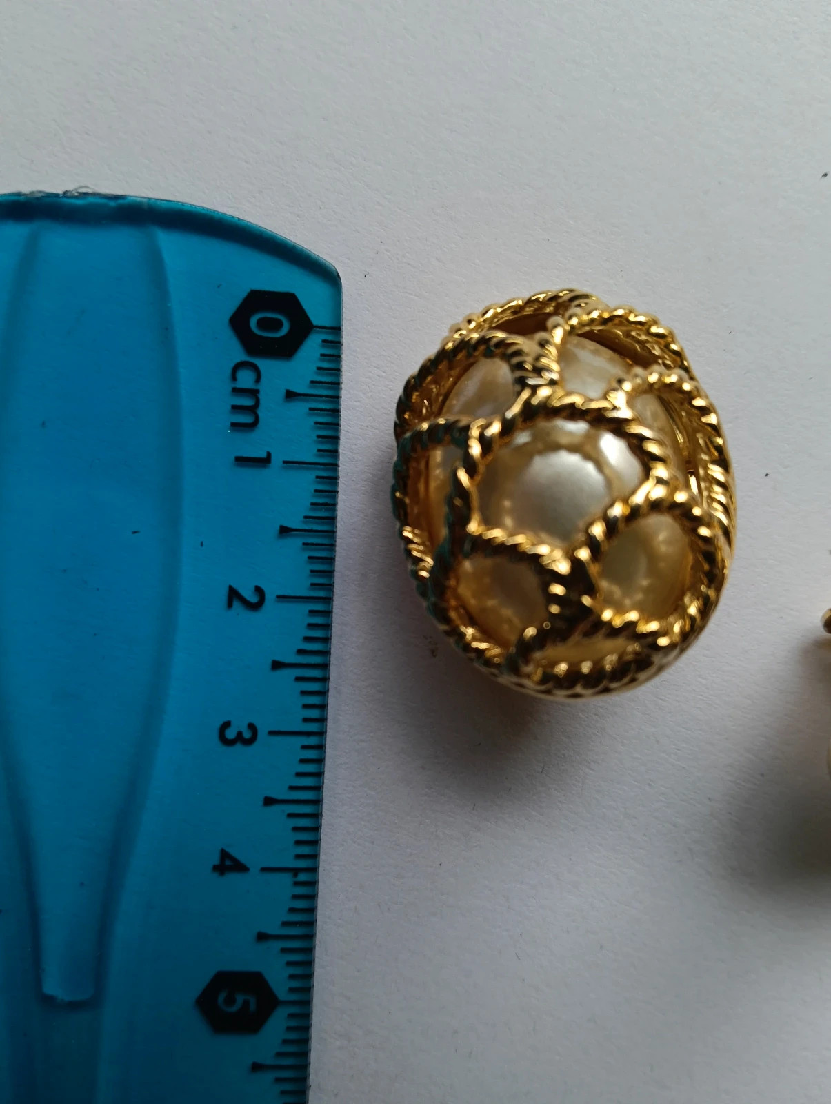 Vintage 80s gold tone rope lattice & faux pearl statement trio – Vintage Boutique 5