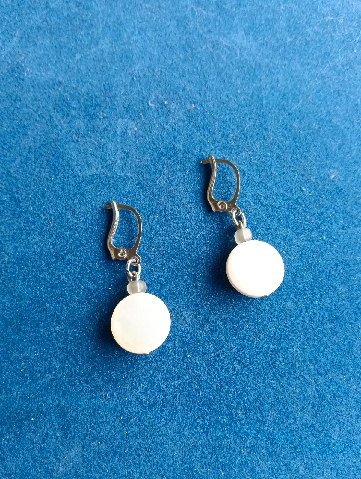 Iridiscent White earrings – Boheme 3