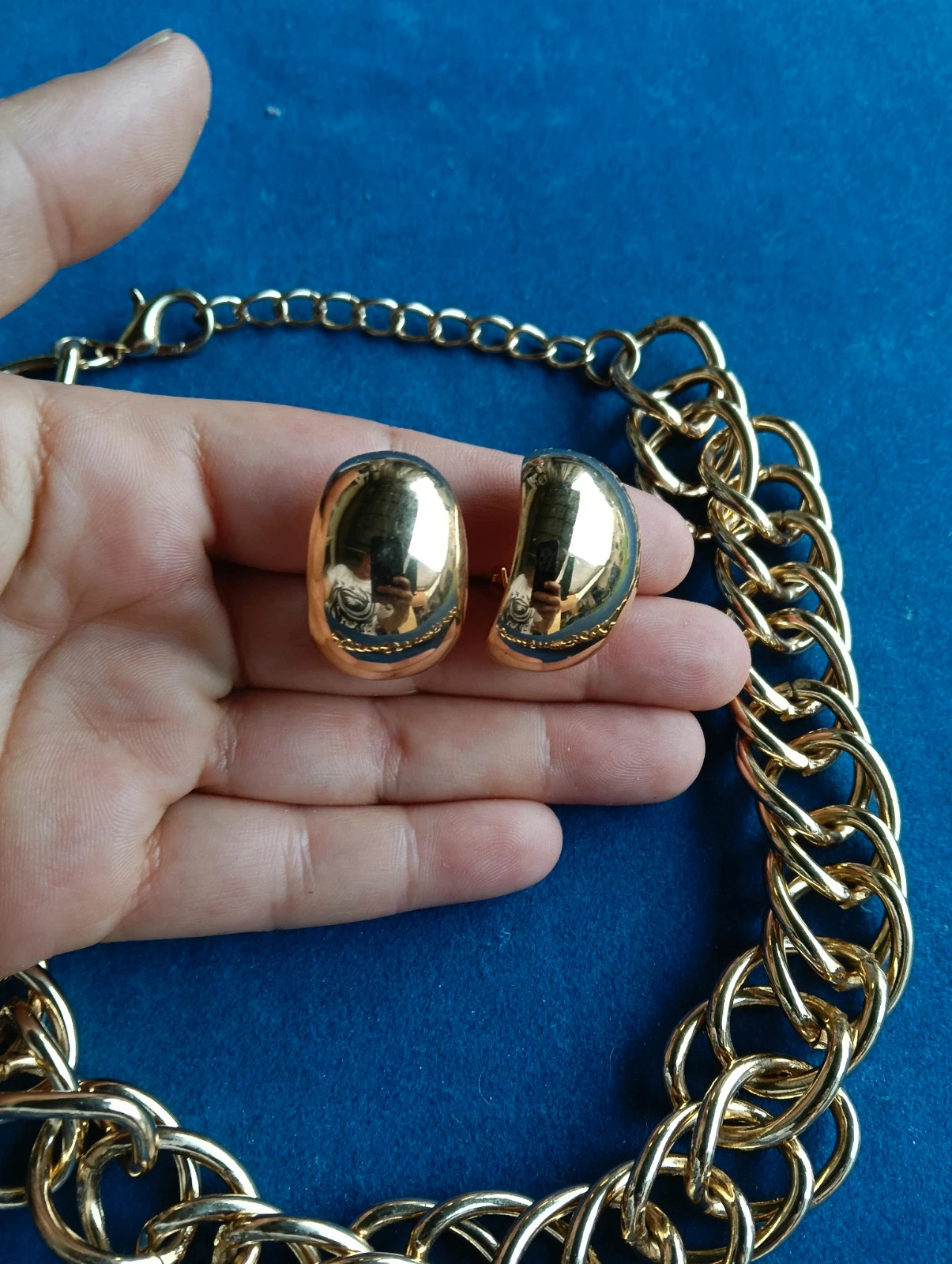 Set vintage clip earrings and necklace gold tone – Vintage Chic