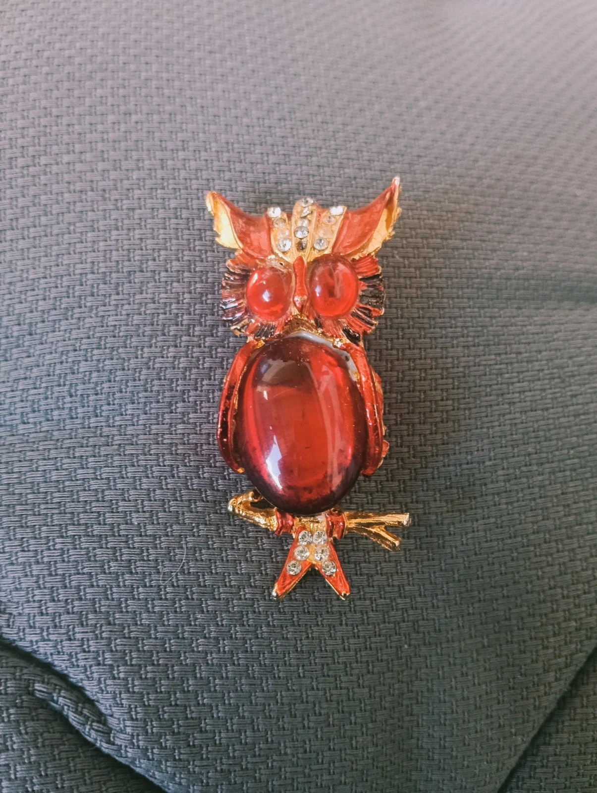 Vintage owl brooch with red Jelly belly cabochon – Vintage Boutique 2