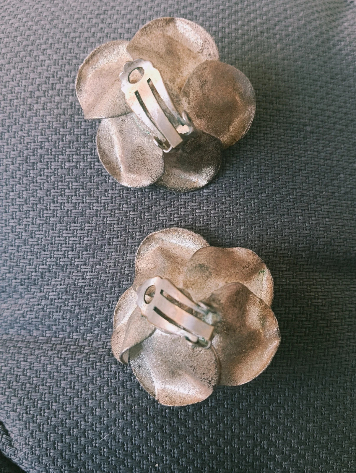 Vintage silver tone sculpted rose stud earrings statement circa 1960 – Couture 5