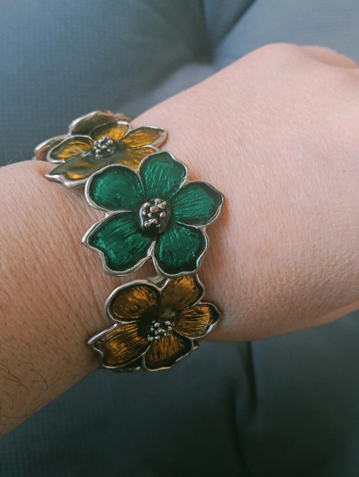 Vintage Green and yellow enamel flower Bracelet