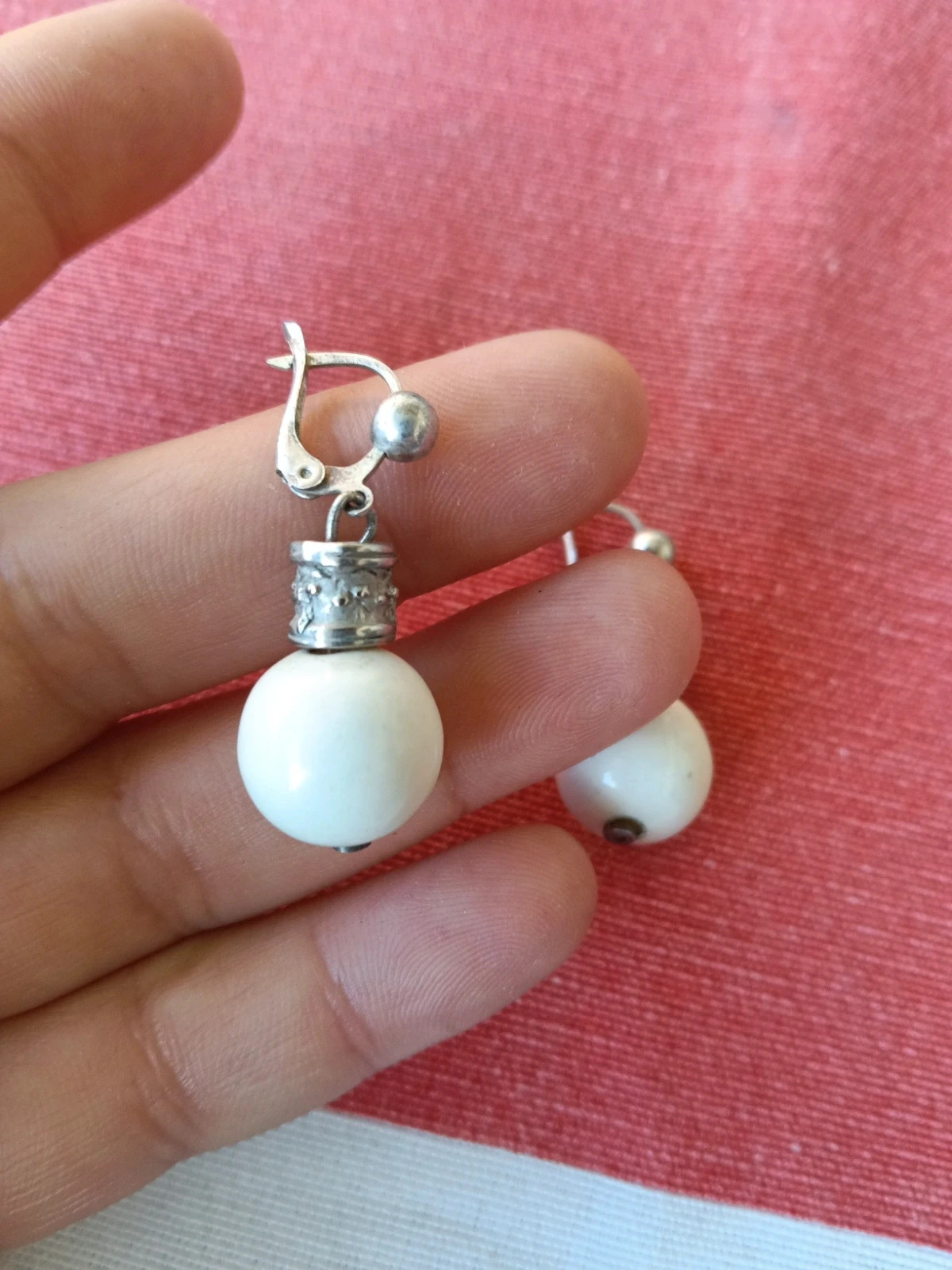 Bohemian tibetan cream pearl and silver tone earrings – Boheme 2