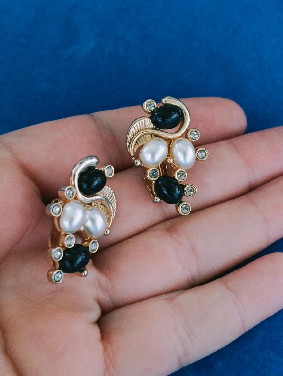 Vintage earrings faux pearl and black cabochon – Vintage Chic 2