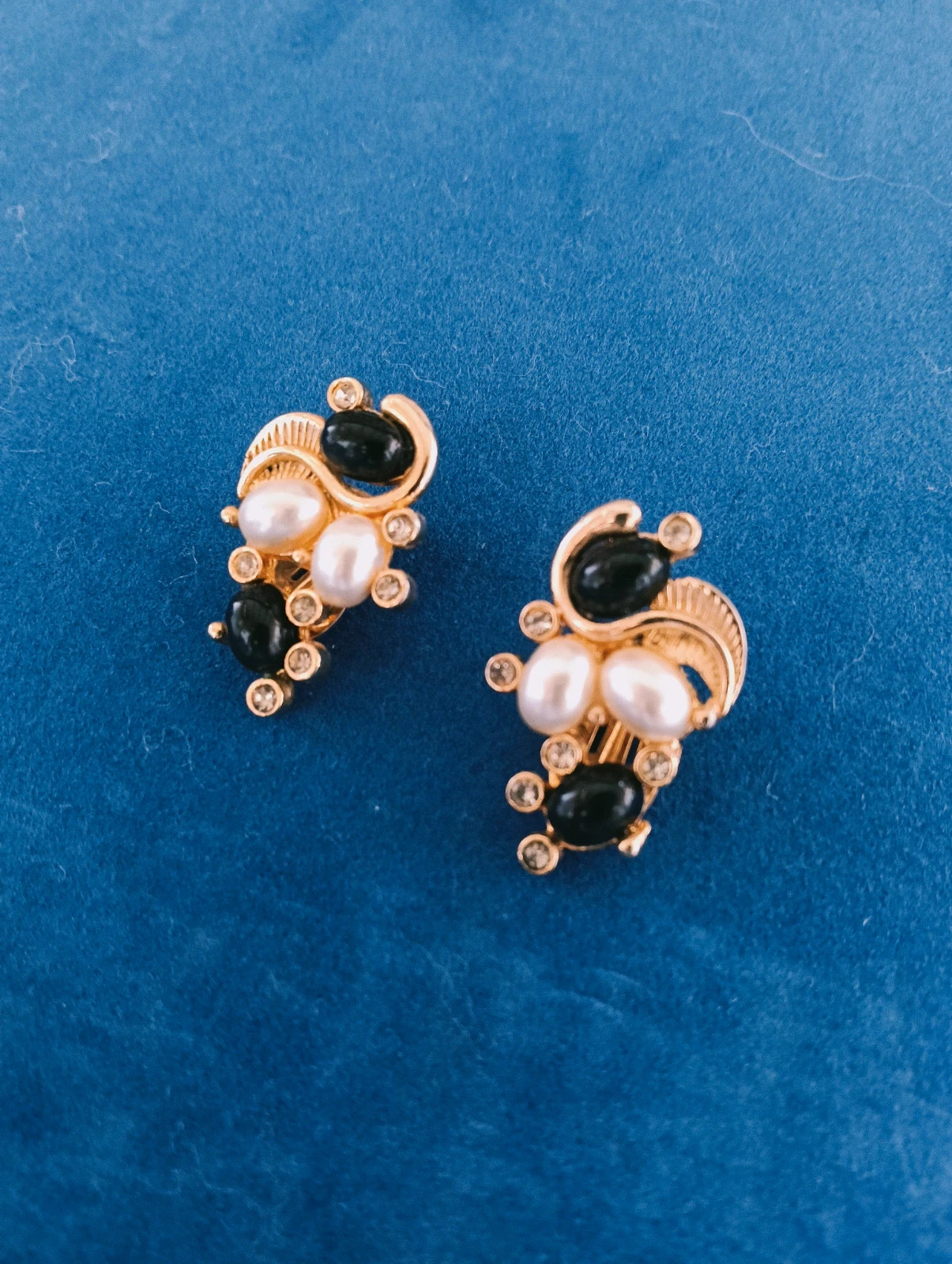 Vintage earrings faux pearl and black cabochon – Vintage Chic 4