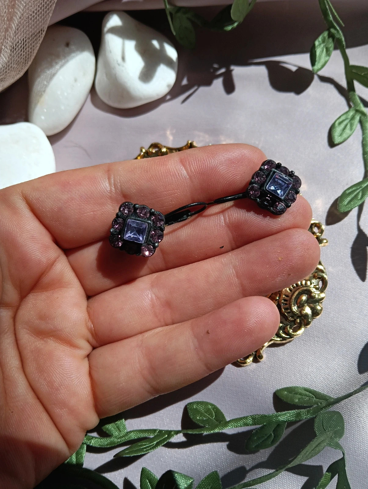 Vintage Bohemian Style purple rhinestone square earrings – Boutique Bohéme 2