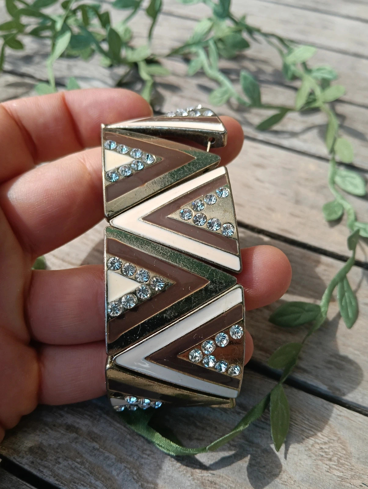 Vintage geometric strech cuff bracelet Gold tone cream Brown with rhinestone accents – Vintage Chic 3
