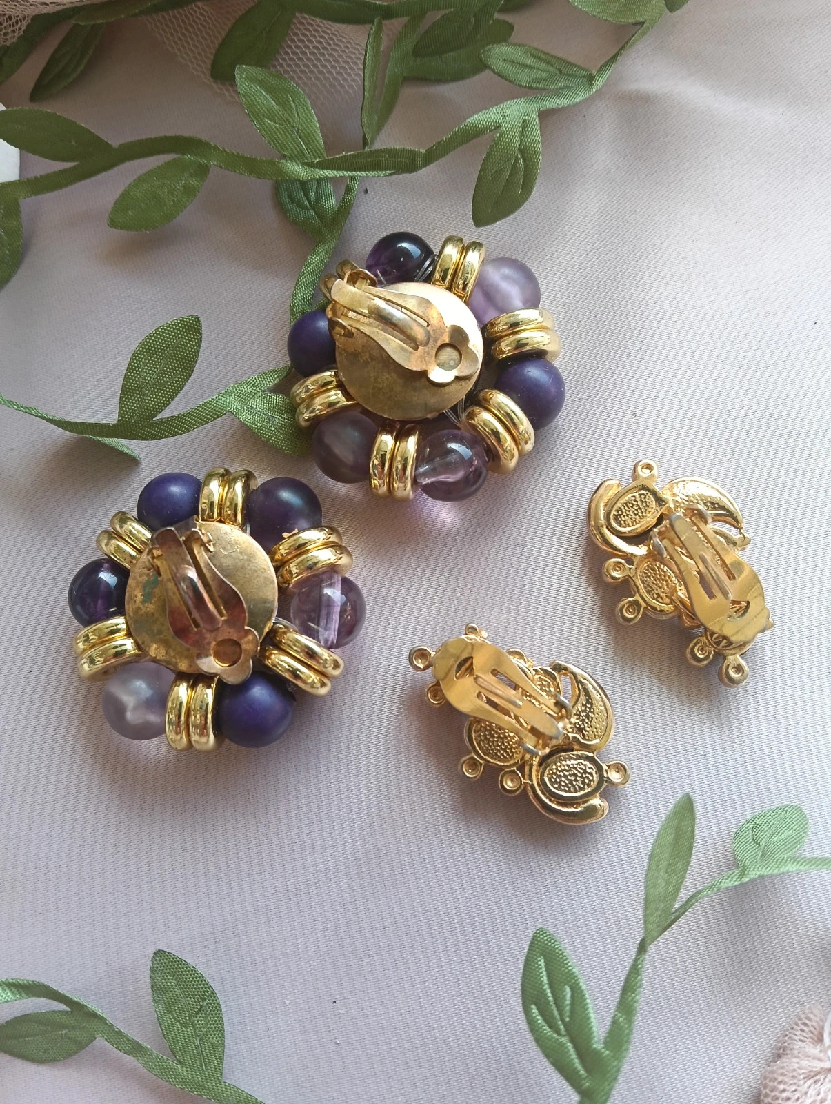 Bundle two vintage earrings purple and gold tone – Couture 4