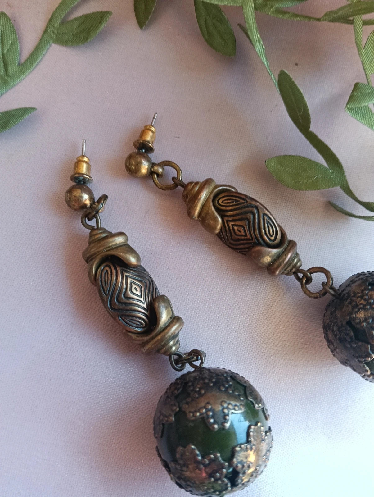 Vintage bronze & forest green filigree bohemian earrings – Bohemian 3